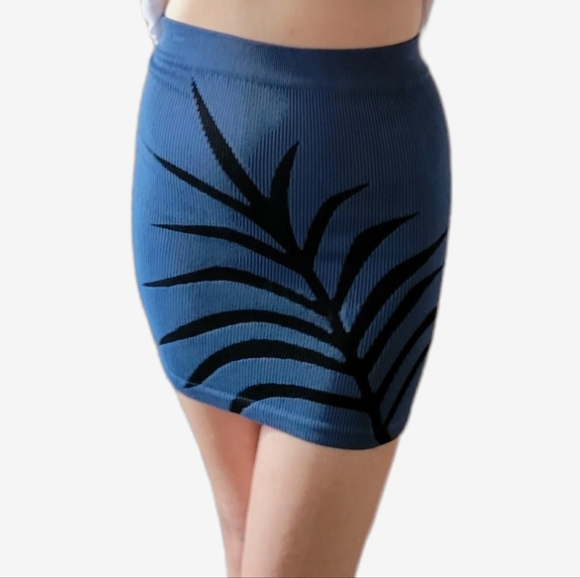 BCBGeneration bright blue mini skirt - Picture 4 of 6